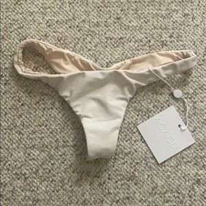 Acacia Axel Bottom Size P